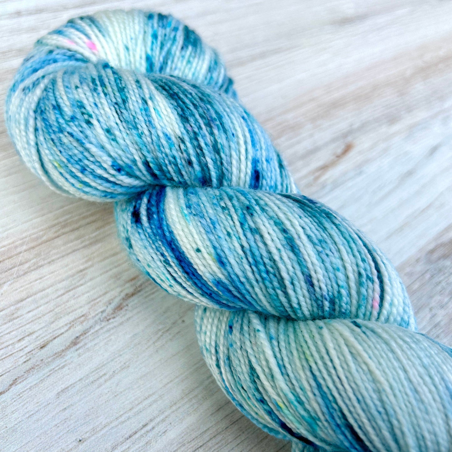 Arctic Merino Twist Hand-dyed Yarn Fiber-Macgyver