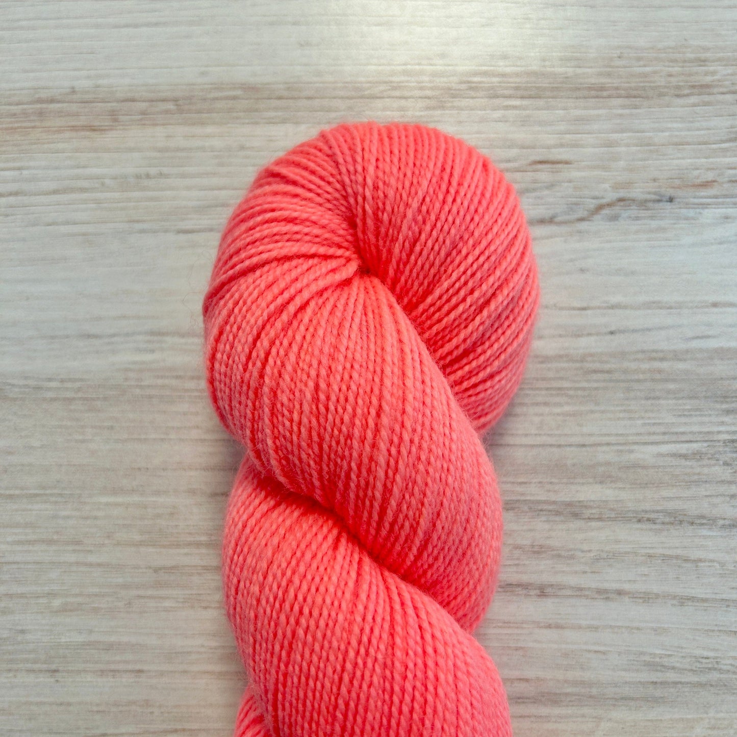 Creamsicle Merino Twist Hand-dyed Yarn Fiber-Macgyver
