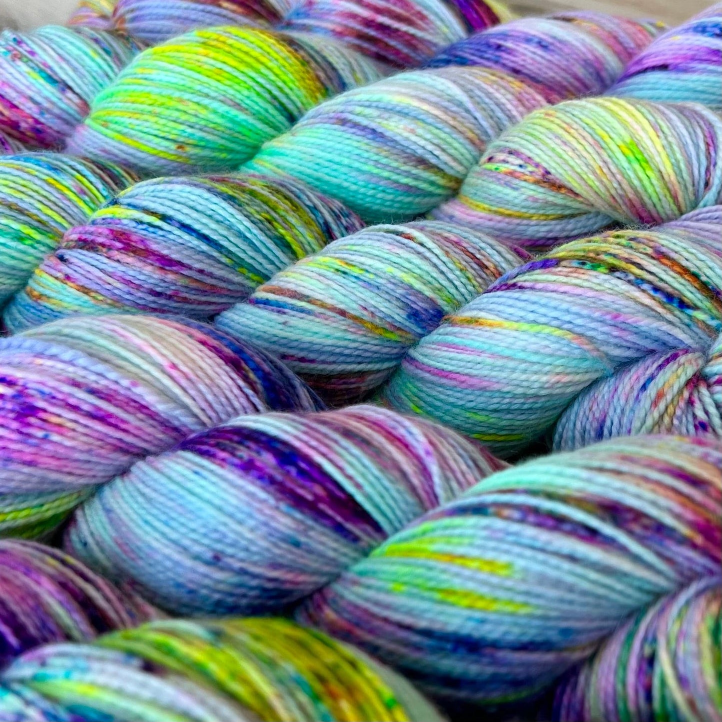 Disco Merino Twist Hand-dyed Yarn Fiber-Macgyver