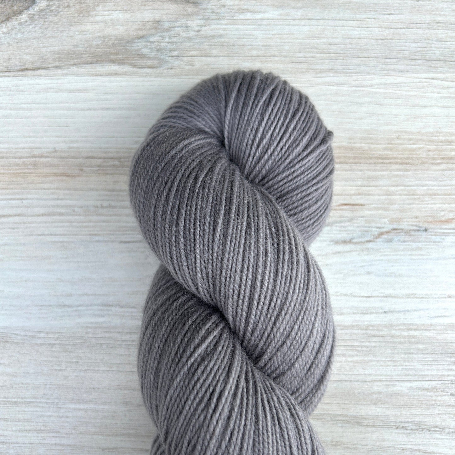 Iron Shaniko Yarn Hand-dyed Yarn Fiber-Macgyver