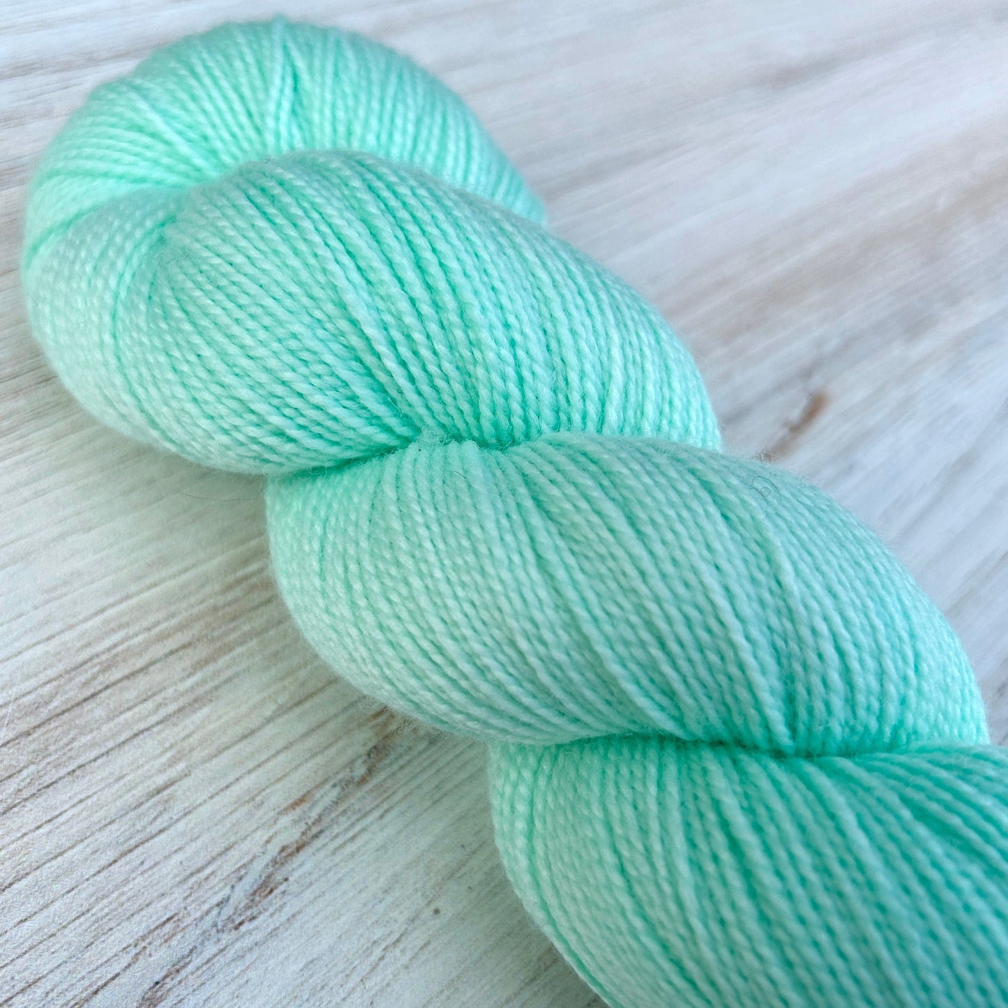 Mineral Merino Twist Hand-dyed Yarn Fiber-Macgyver