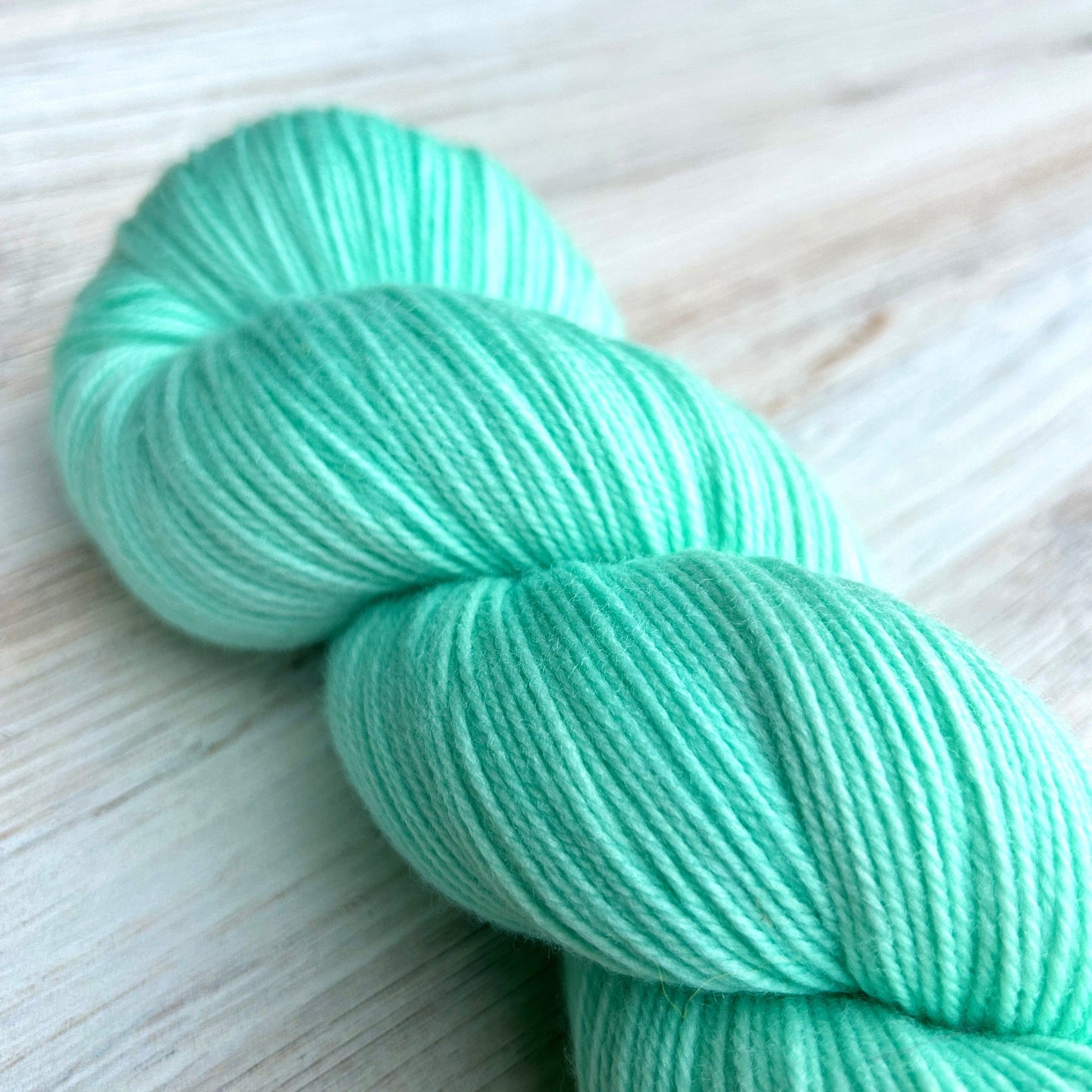 Mineral Shaniko Yarn Hand-dyed Yarn Fiber-Macgyver