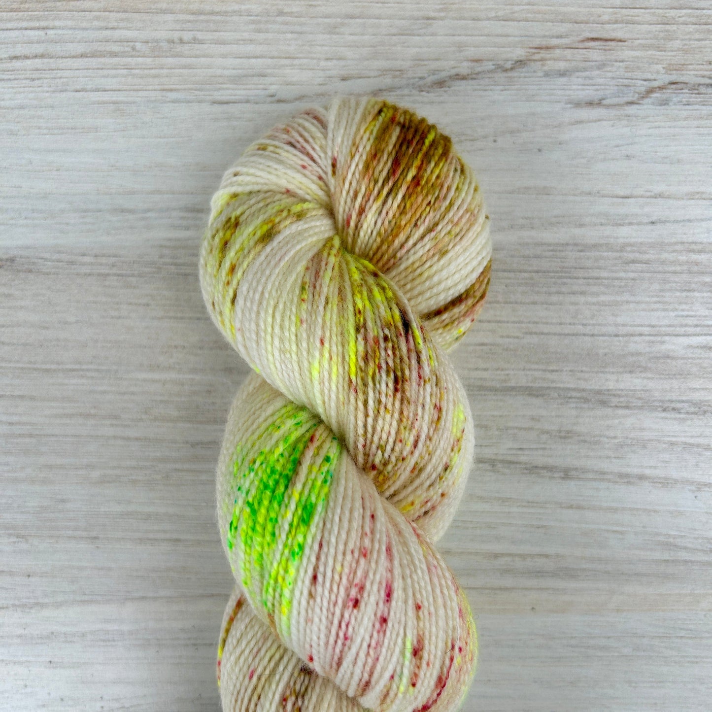 Watermelon Merino Twist Hand-dyed Yarn Fiber-Macgyver