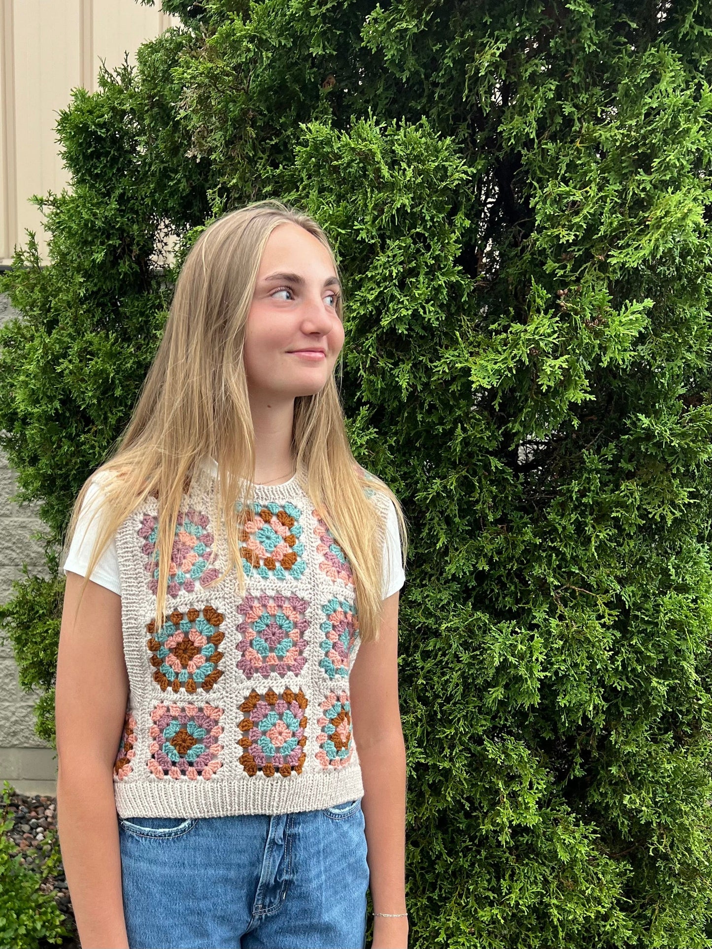 Agnes Sweater Vest Bundle Hand-dyed Fiber-Macgyver