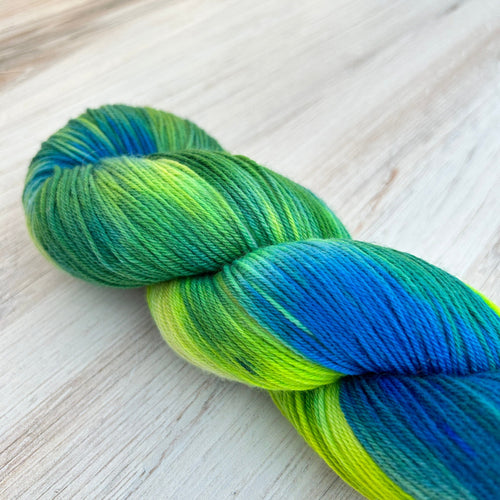 Airwalk Merino Sock Hand-dyed Hand Dyed Yarn Fiber-Macgyver