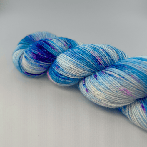 Azure Merino Twist Hand-dyed Yarn Fiber-Macgyver