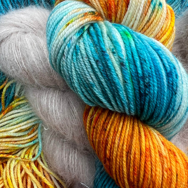 Born Slippy Bundle Hand-dyed Yarn Fiber-Macgyver