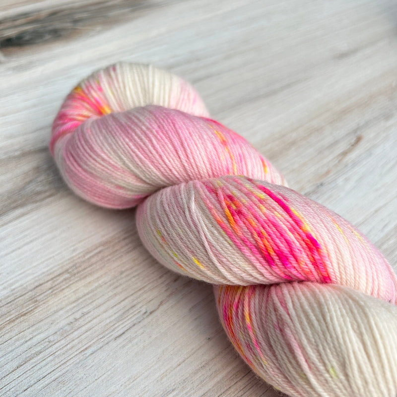 Bubblegum Merino Sock Hand-dyed Hand Dyed Yarn Fiber-Macgyver