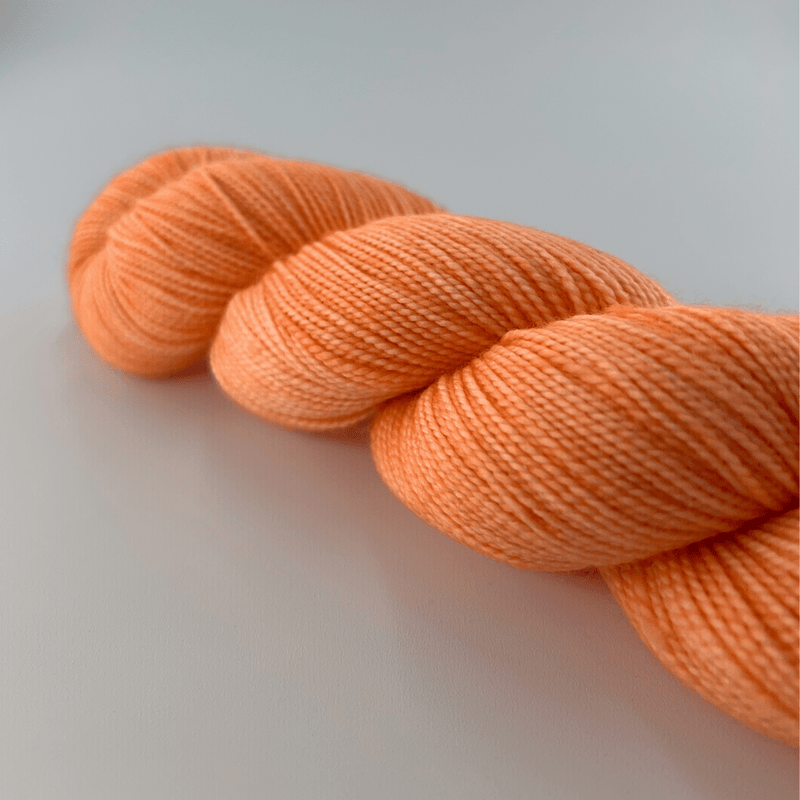 Cantaloupe Merino Twist Hand-dyed Yarn Fiber-Macgyver