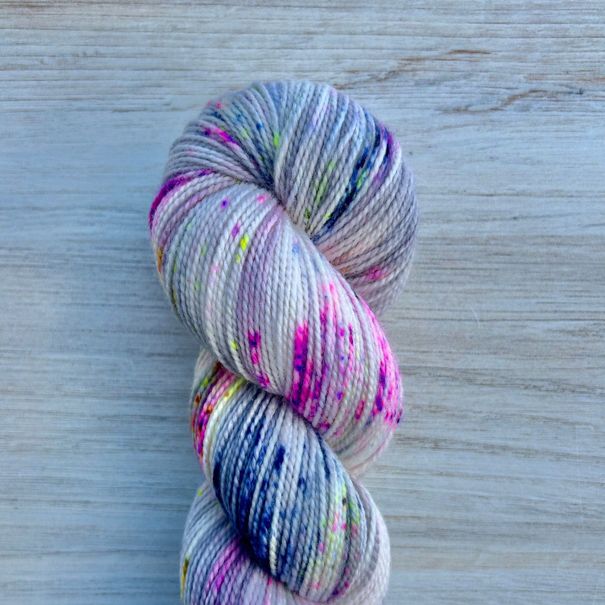 Faded Bloom Merino Twist Hand-dyed Yarn Fiber-Macgyver