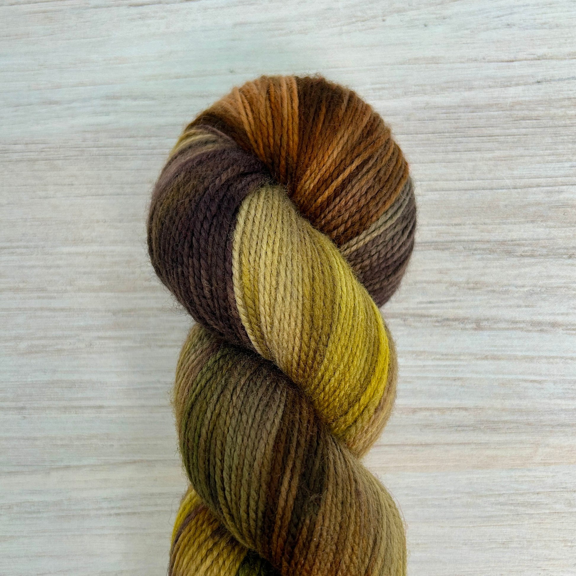 Gilly Merino Twist Hand-dyed Yarn Fiber-Macgyver