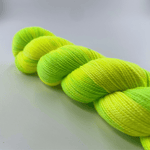 Glow Merino Twist Hand-dyed Yarn Fiber-Macgyver