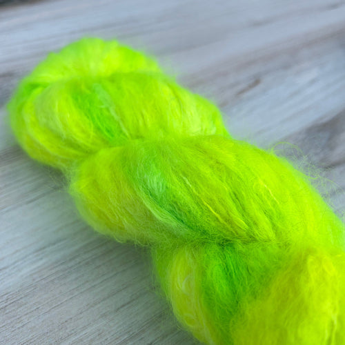 Glow Suri Silk DK Hand-dyed Yarn Fiber-Macgyver