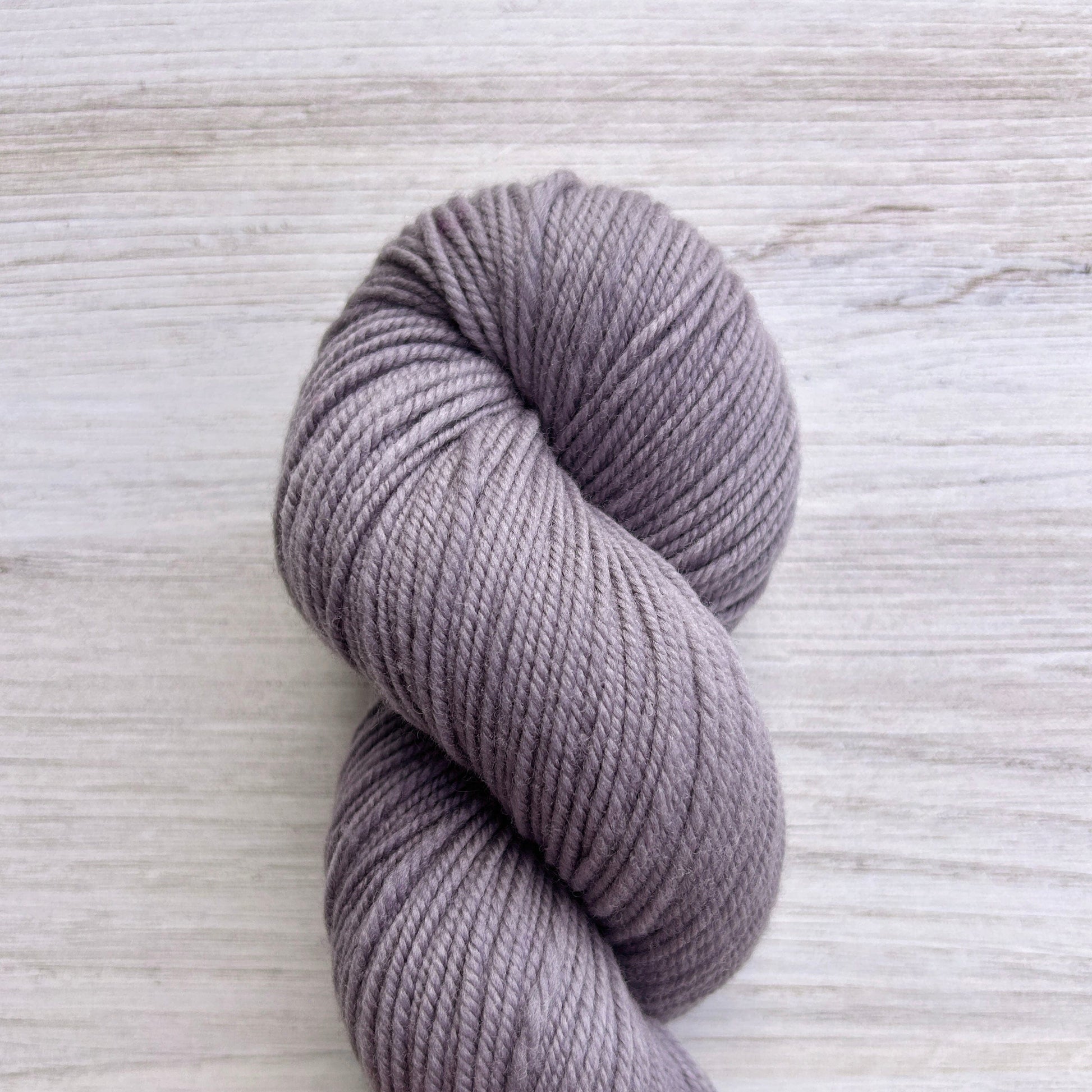 Iron Shaniko Yarn Hand-dyed Yarn Fiber-Macgyver