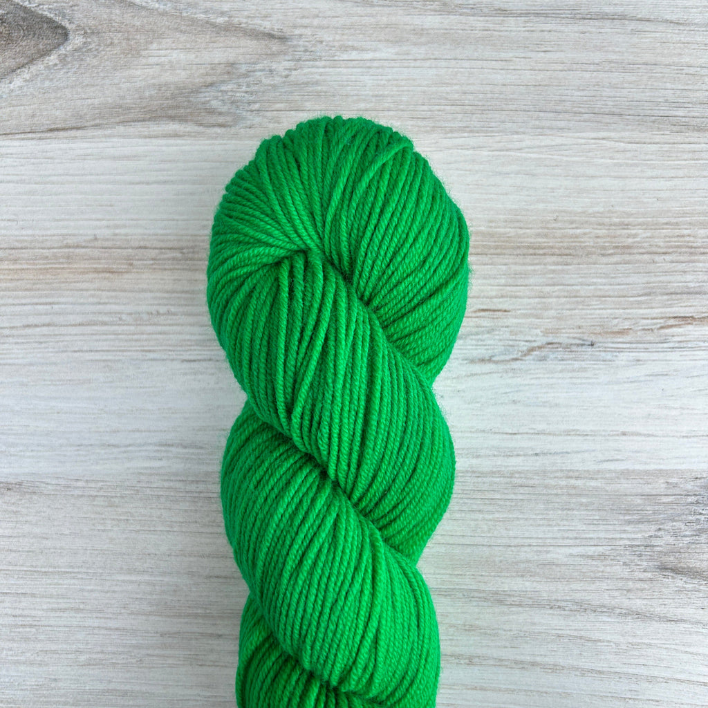 Kelly Merino Sport Hand-dyed Yarn Fiber-Macgyver