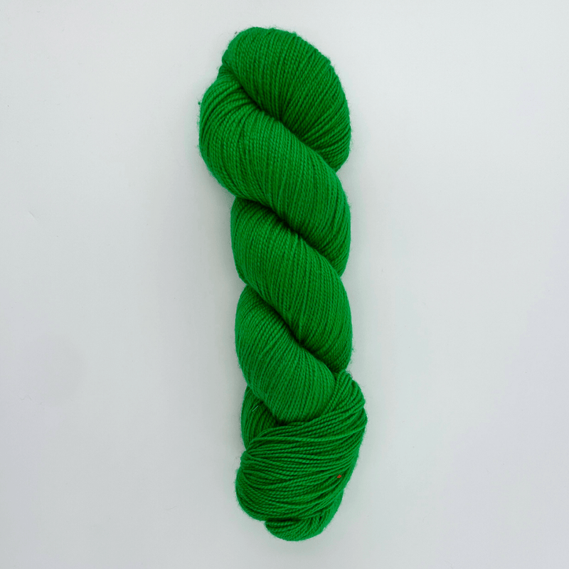 Kelly Merino Twist Hand-dyed Yarn Fiber-Macgyver
