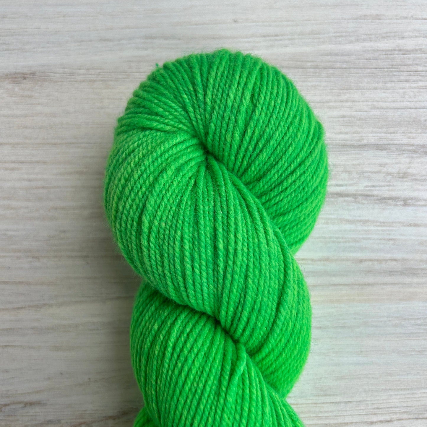 Kelly Shaniko Yarn Hand-dyed Yarn Fiber-Macgyver