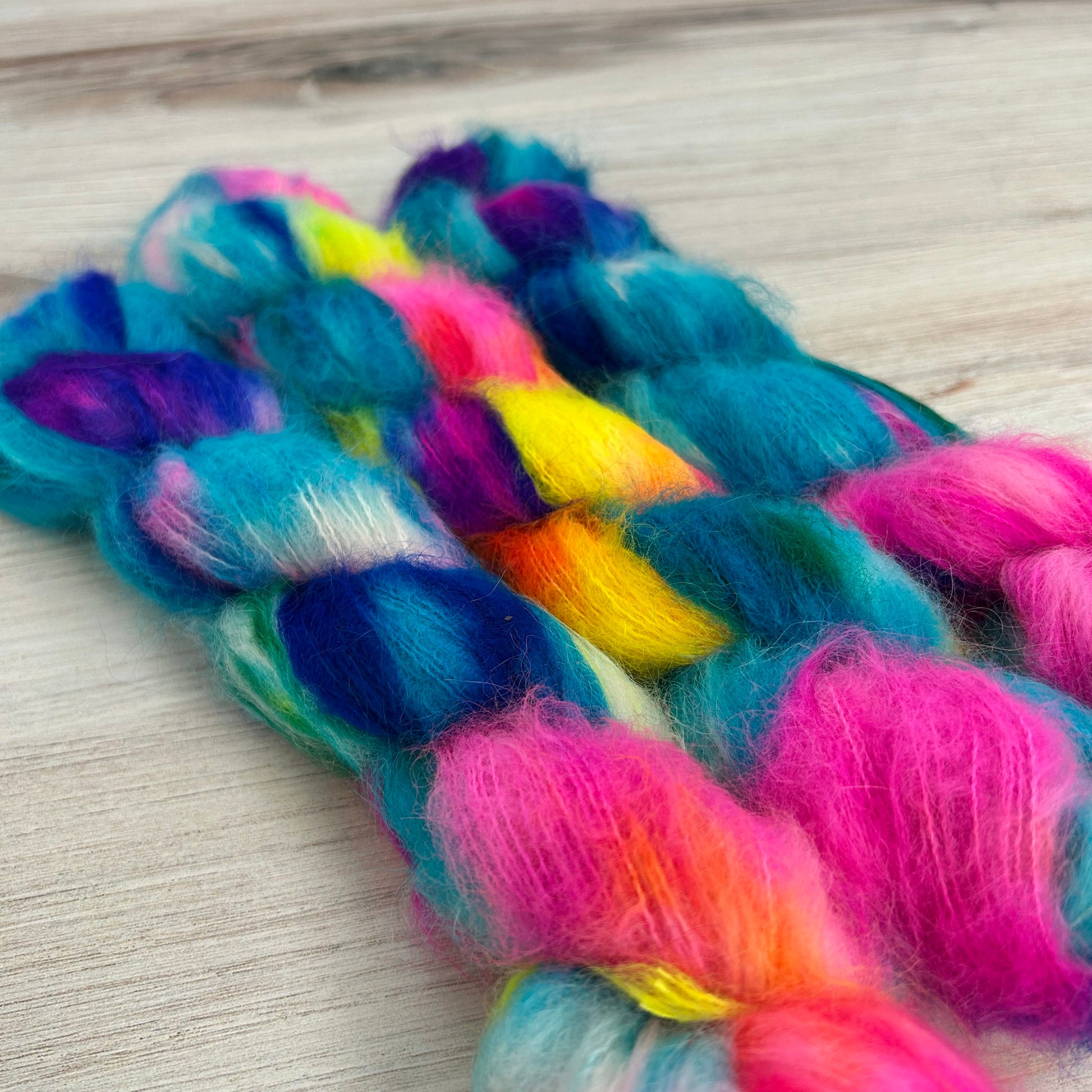 Luma Suri Silk Hand-dyed Yarn Fiber-Macgyver