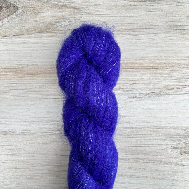 MALIBU Suri Silk Hand-dyed Yarn Fiber-Macgyver