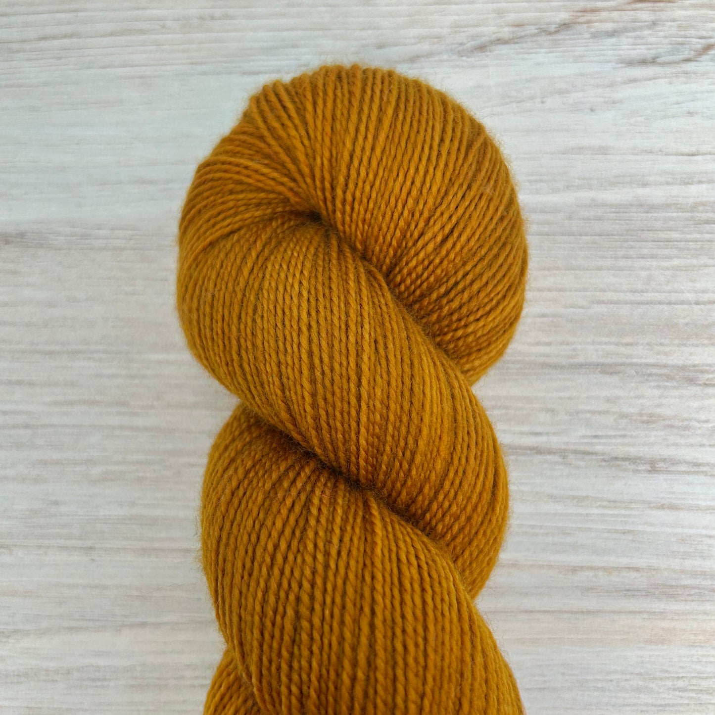 Mazy Merino Twist Hand-dyed Yarn Fiber-Macgyver