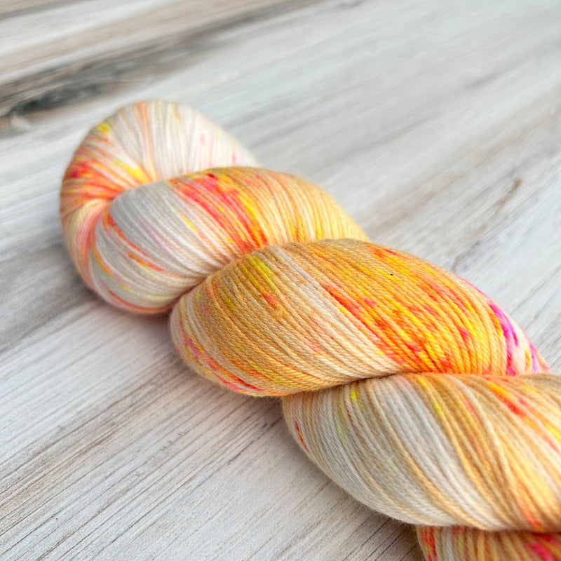 Melon Merino Sock Hand-dyed Hand Dyed Yarn Fiber-Macgyver