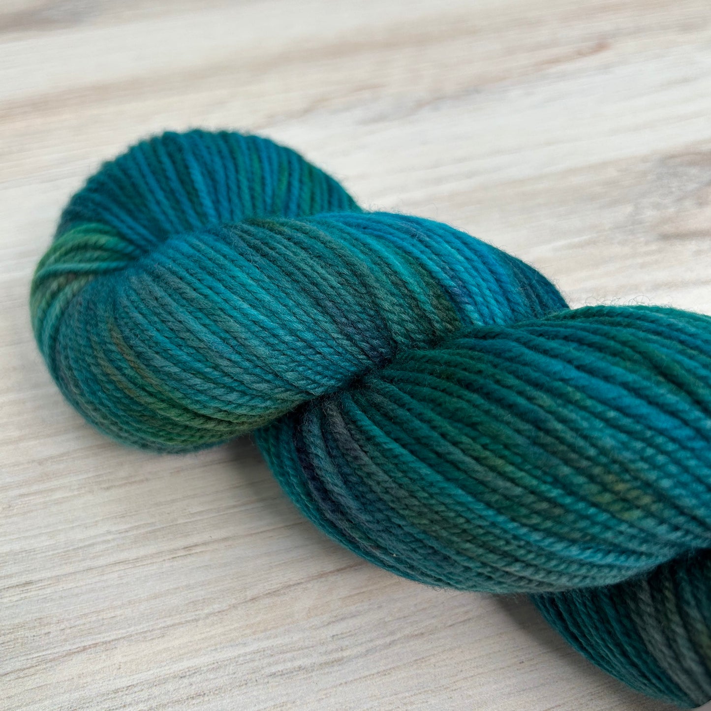 Misty Ridge Shaniko Yarn Hand-dyed Yarn Fiber-Macgyver