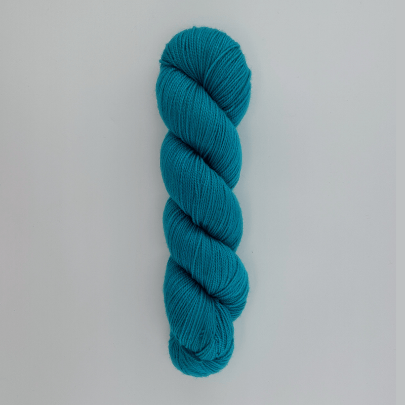 Poseidon Merino Twist Hand-dyed Yarn Fiber-Macgyver