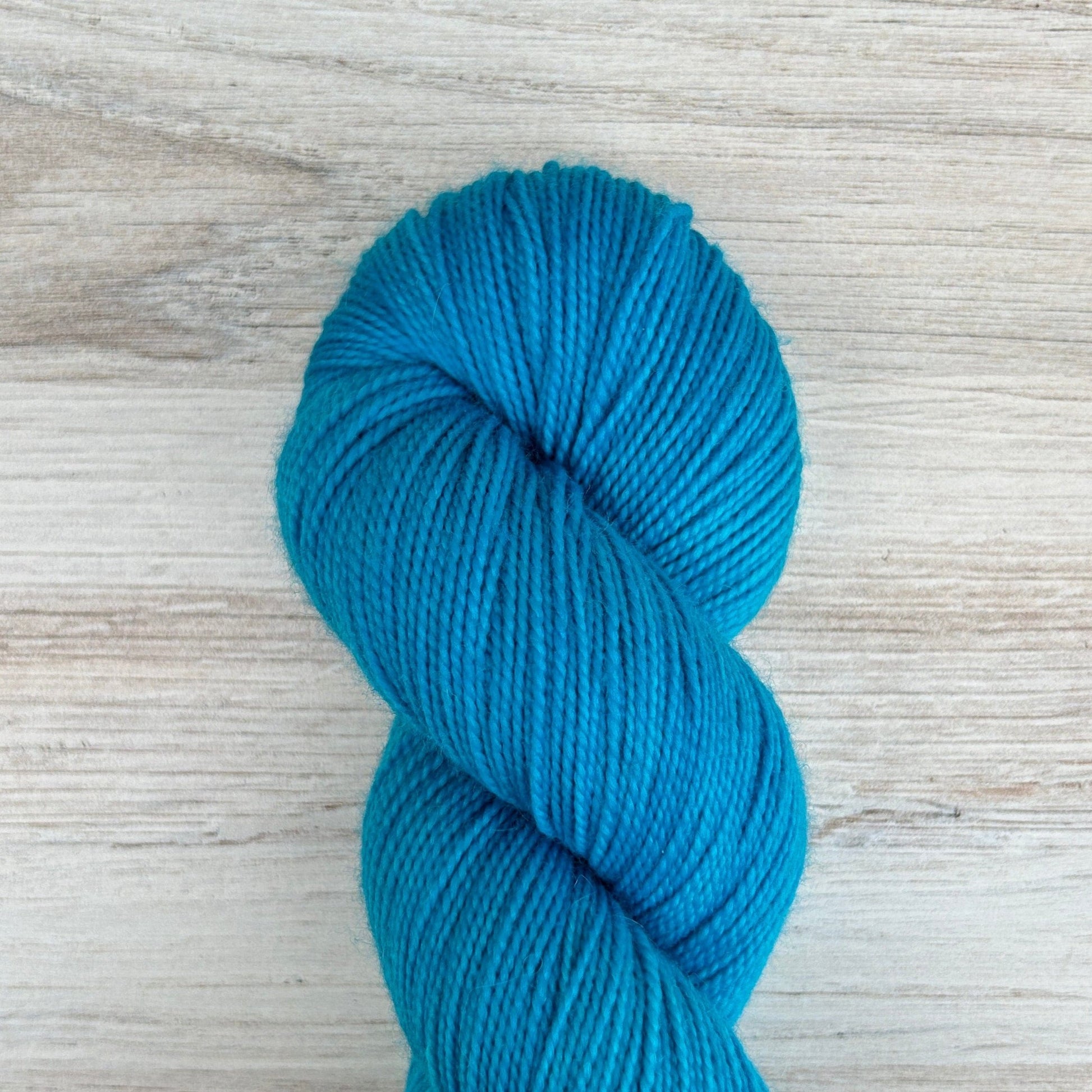 Poseidon Merino Twist Hand-dyed Yarn Fiber-Macgyver