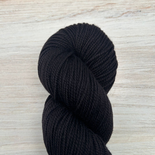 Raven Shaniko Yarn Hand-dyed Yarn Fiber-Macgyver