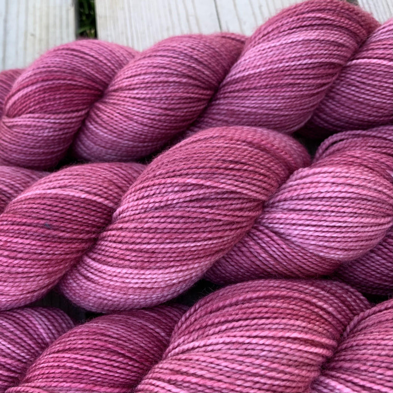 BERRY Merino Twist Hand-dyed Yarn Fiber-Macgyver