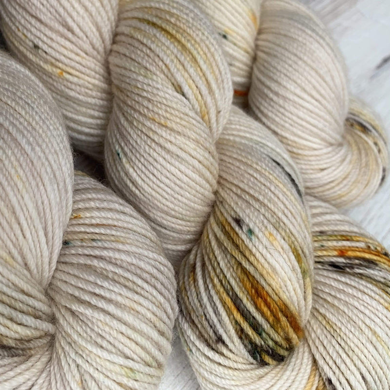 OATMEAL Merino SW Sport Hand-dyed Yarn Fiber-Macgyver