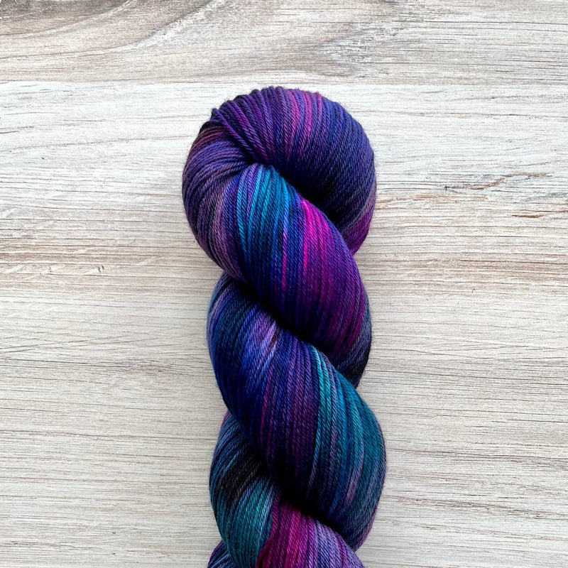 PEACOCK Merino Nylon Sock Weight Hand-dyed Yarn Fiber-Macgyver