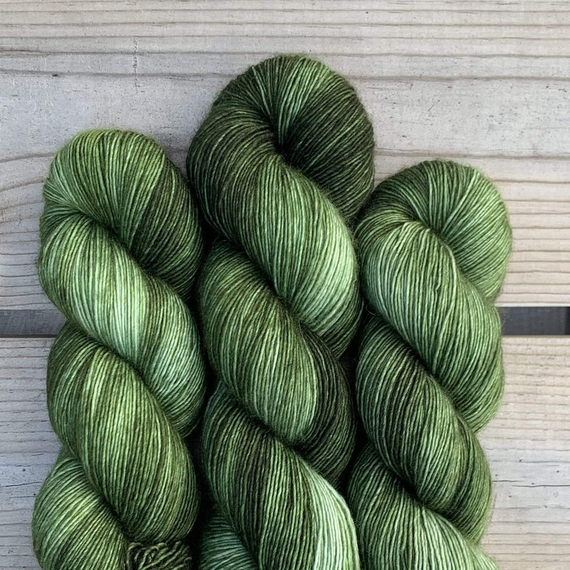 SHAMROCK Merino Singles Hand-dyed Yarn Fiber-Macgyver