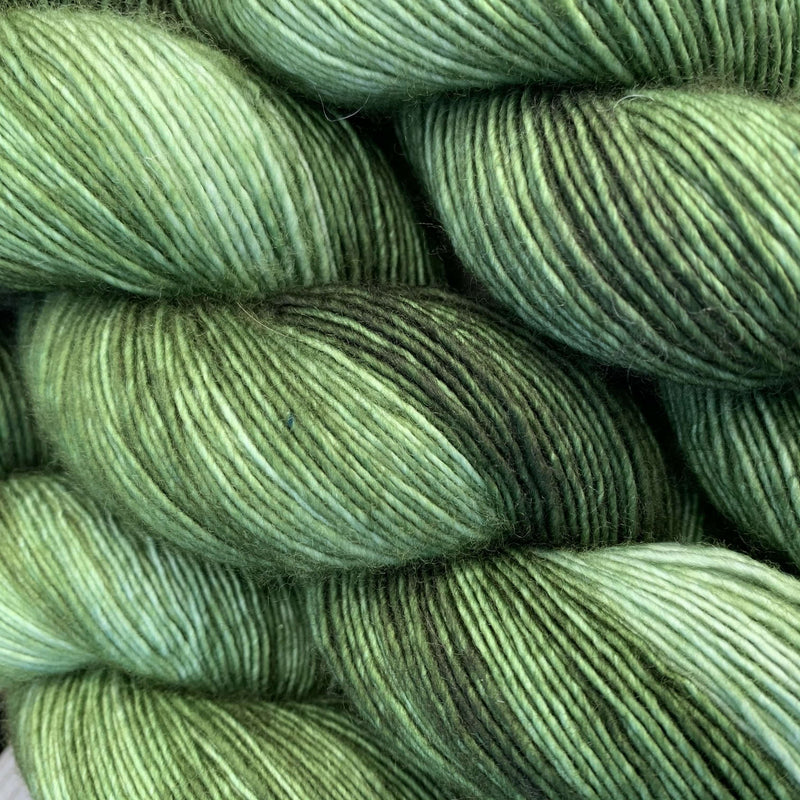 SHAMROCK Merino Singles Hand-dyed Yarn Fiber-Macgyver